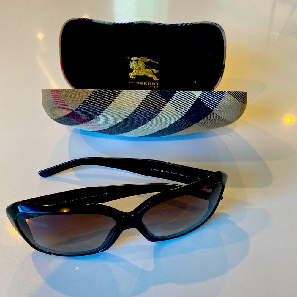 EUC Authentic Burberry Sunglasses